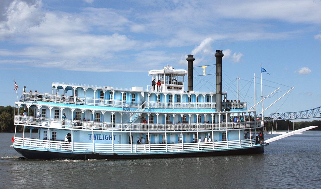 TourtheRiverboatTwilight Mississippi River Cruises on the
