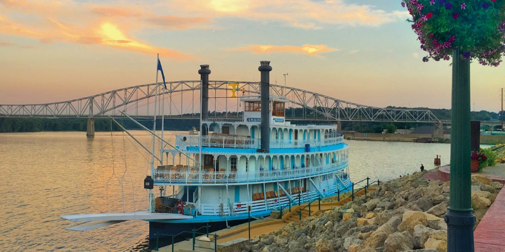 mississippi river cruise fall